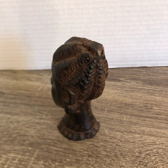 Hand Carved African Woman Wooden Bust - Picture 8 of 12